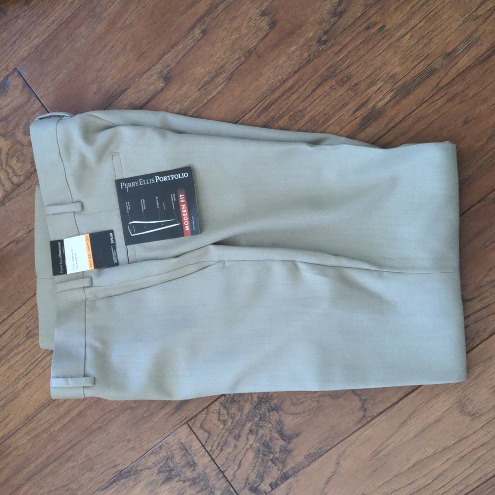 NWT Perry Ellis Dress Pants